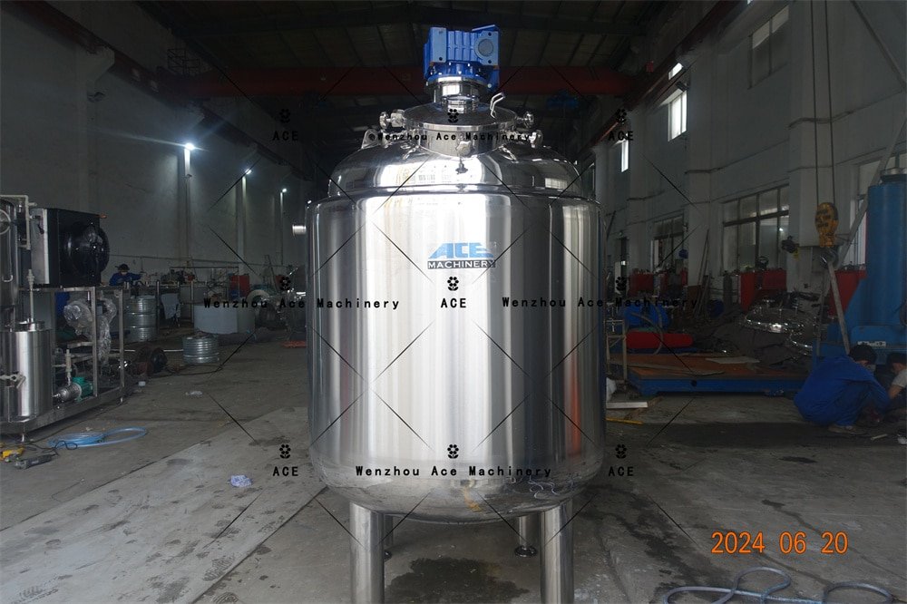 1000 Litre Şurup Karıştırma Tankı